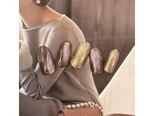 レイネイル レイアイ レイエステティック 扶桑店/グレー×ゴールドラメネイル
