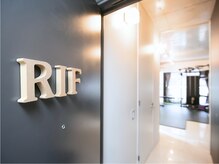 リフ(RIF)