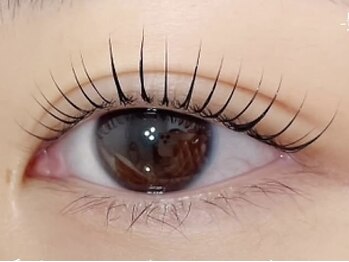 ドラセナ トータルビューティー(Dracaena Total Beauty)の写真/大人気！次世代まつ毛パーマ"L3リフト"導入認定サロン◇まつ毛をいたわりながら理想のカールデザインに♪