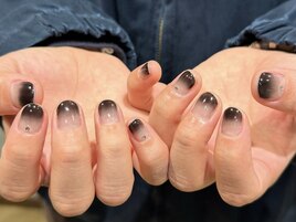 グラデーションネイル￥7,500