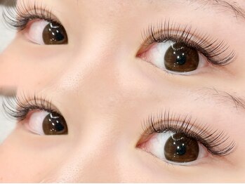 ココラッシュ(COCO-LASH)の写真/短時間で3Dラッシュ（3本1束）のボリュームファンのみ使用◎満足感のある仕上がりで可愛いを引き出します♪