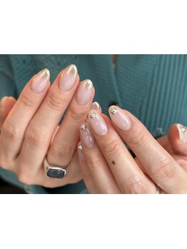 ネイル・アイメニューの同時施術が可能