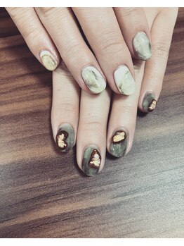イルソーレネイル(ILSOLE NAIL)/アシンメトリーネイル