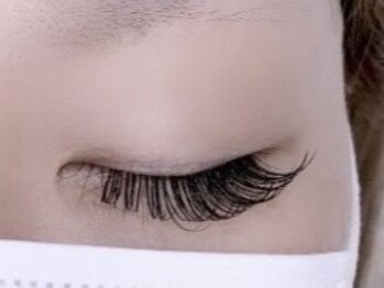 サロン リベラ(Salon Libera)の写真/圧倒的なモチとデザイン力の高さに感動☆【フラットラッシュ120本◇オフ込み¥4980】フラットWへの変更も◎