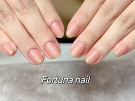マットネイルベージュ細フレンチ