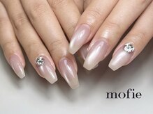 モフィ(mofie)/うるうるマグネットネイルby YUI