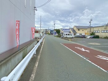 ソワカ(SOWAKA)/曲がった先を100m進みます