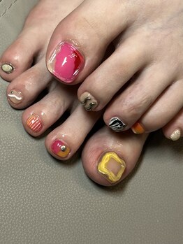 リリ ネイルアンドアイラッシュ(LiRi nail&eyelash)/ビビットニュアンス