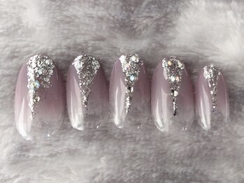 アミュレット(AMULET)/12月定額 6050円(税込)