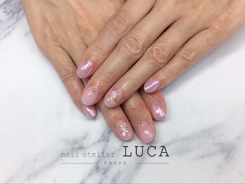 ネイルアトリエルカ(nail atelier LUCA)/W-282 大人可愛いオーロラネイル
