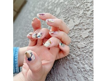 アイラッシュアンドネイル レイ(Ray)