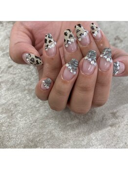 エレメ(Eleme)/アニマル柄ネイル!