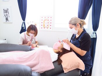 ノード(noeud)/同時施術ができます