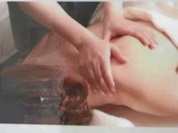 健康園の写真/首・肩・腰のお疲れ箇所に☆<アロマオイルトリートメント60分¥4400>実力派スタッフの施術でリフレッシュ◎