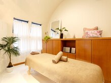 アールプラス(R+)/ふかふかの施術ベット☆