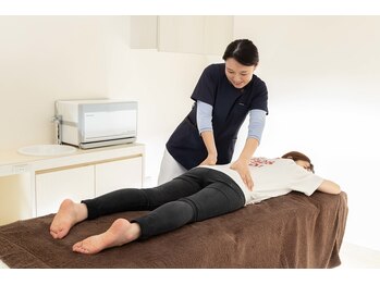 よくする CoCoLo新潟/施術風景