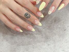 フレンチネイルデザイン