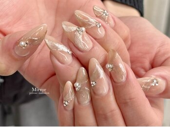 ミラー(Mirror)の写真/大人女性の心を掴む上品シンプルNAIL♪お仕事柄派手なネイルが出来ない方、シンプル派の方にも◎