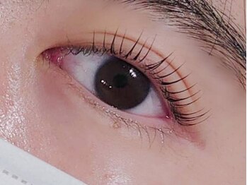 アンドエム(&M)の写真/目の形に合ったまつ毛パーマ＆モチが良いと話題のLEDまつエクはシングル、ボリュームラッシュをご用意!