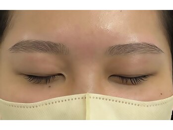 ヘキサ 千葉店(HEXA)/流行りの平行眉/眉毛サロン