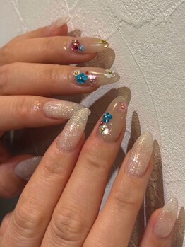 ビューティーサロン スタイル 三宮店(STYLE)の写真/4本アートコース¥5680♪持ち込みOK！4本アートし放題◎サンプルチップもご用意しております★