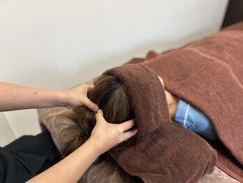 桜桃 大船笠間口店の写真/目の疲れや頭の重さをスッキリ解消！眼精疲労にも◎極上ヘッドスパで癒しと爽快感を同時に叶えるサロン★