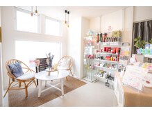 ニコリー(NICOLY)/受付・待合室