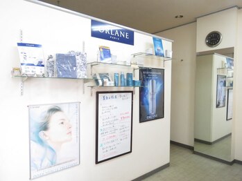 りりあす/明るい店内