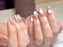 ラズワルド(Lazward)/うるうる＊ビジューネイル