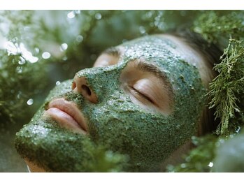 エン 新宿(enne.)/ツヤ肌/ニキビ/毛穴/お悩み解決