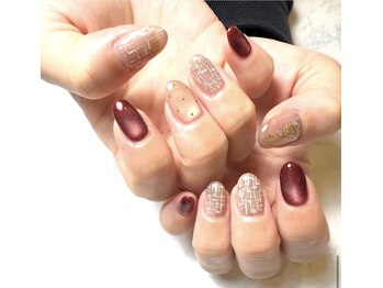 フレイムス アイラッシュ アンド ネイル(FRAMES)/ツイードフットnuance