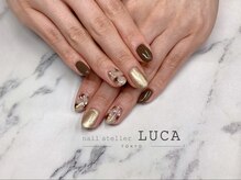 ネイルアトリエルカ(nail atelier LUCA)/W-379 大人可愛い白べっ甲ネイル