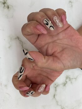 ネイルサロン エーナイン ザ ビッグ豊平店/持ち込みネイル