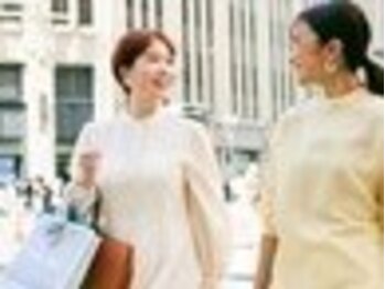 スタパト 渋谷店の写真/17年目の老舗サロン!全スタッフがプロで現役のファッションスタイリストなのでお洋服のご相談など可能!