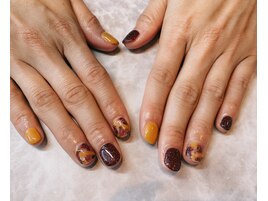 秋カラーネイル　3500円～