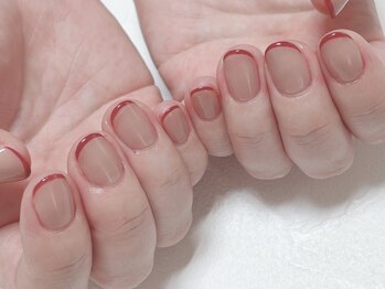 アンベリール(embellir)の写真/指先にさりげない可愛さをプラス◎シンプルなのに大人可愛いネイルで、おしゃれをワンランクアップ♪