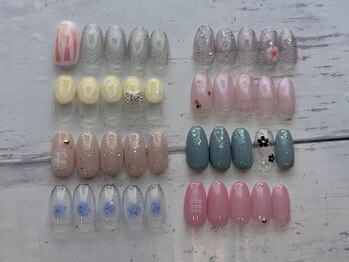 アロ(alo)/4月限定ネイル