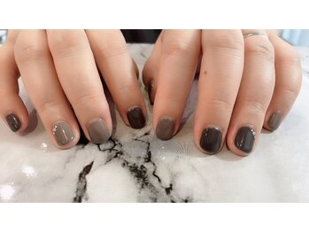 ジュイール 三鷹店(jouir)/2色塗り分けネイル☆