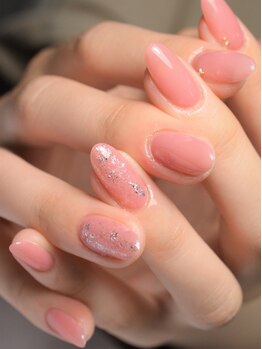 ネイルスペース ジュンクス(NAIL SPACE JUNX)の写真/【平日限定！ワンカラー＋ストーン10粒orラメ￥6600】美フォルムシルエットでワンカラーでも最高の仕上がり