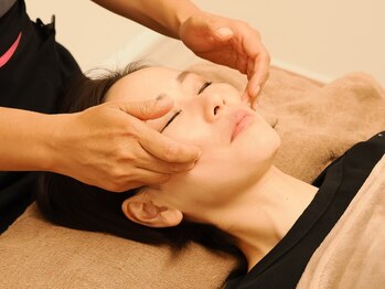 いちごいちえの写真/むくみ・たるみ・フェイスラインのケアに！小顔矯正で施術直後から変化を実感◎