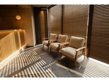 美容サロン ALMA東京 品川店 【エクソソーム導入専門店】の雰囲気（洗練されたラグジュアリーで落ち着いた空間◎）