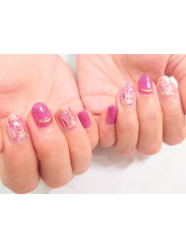 ショートネイルデザインが豊富