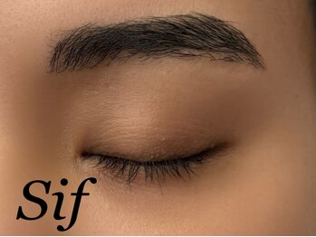 シフ(Sif)の写真/【駅チカ×通いやすい価格】印象の8割は眉毛で決まる！似合わせ眉で好印象へ◎[メンズアイブロウ¥5,500]