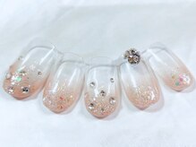 ビーナス(Venus)/立体ビジューネイル