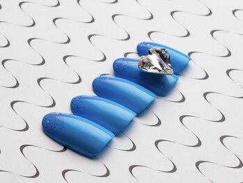 アデリー(ADELIAE)/