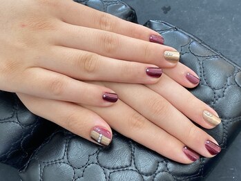 ネイルズ アヴァンティ(Nails Avanti)/ネイルケア付デザインマニキュア