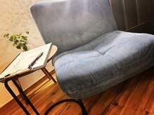 カレント(current)/ゆったりソファ。