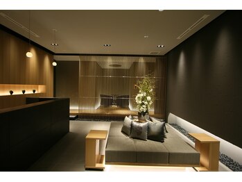 ペールノエル 沼津店(PERENOEL)/高級感溢れる非日常的な空間