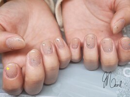 ヌーディー×きらきらネイル