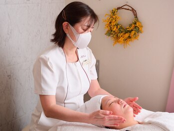 メナードフェイシャルサロン 春日町店/